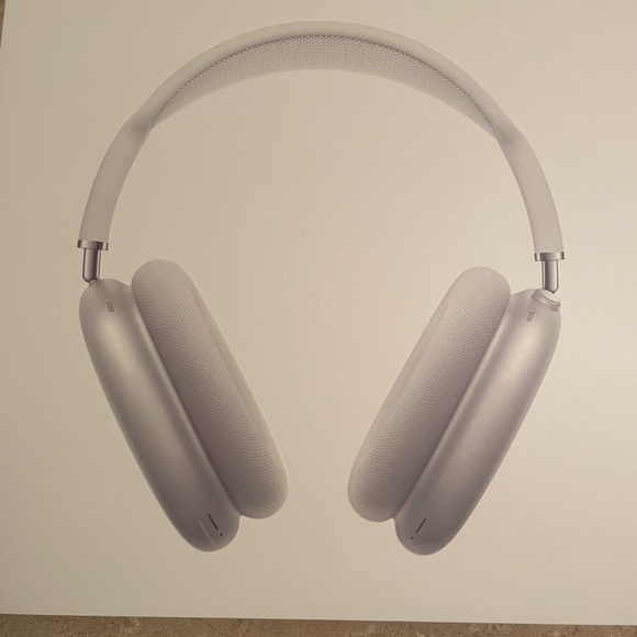 AirPod max Silver